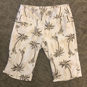Lulu-B Bermuda Shorts womens size 6 white brown